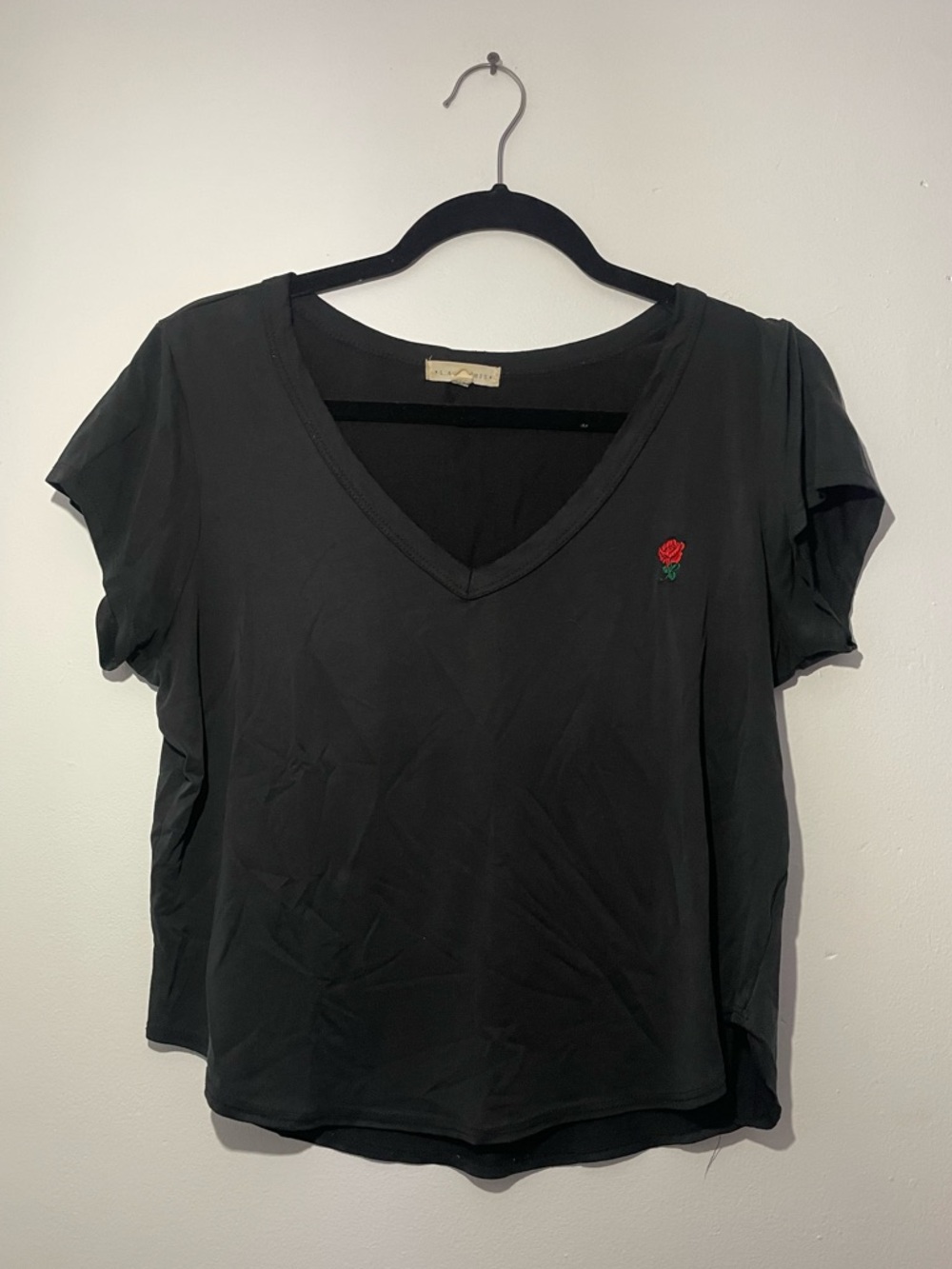 La Hearts Black V-Neck Tee with Small Red Rose Embroidery